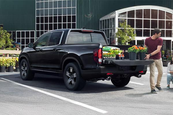 Honda Ridgeline exterior view
